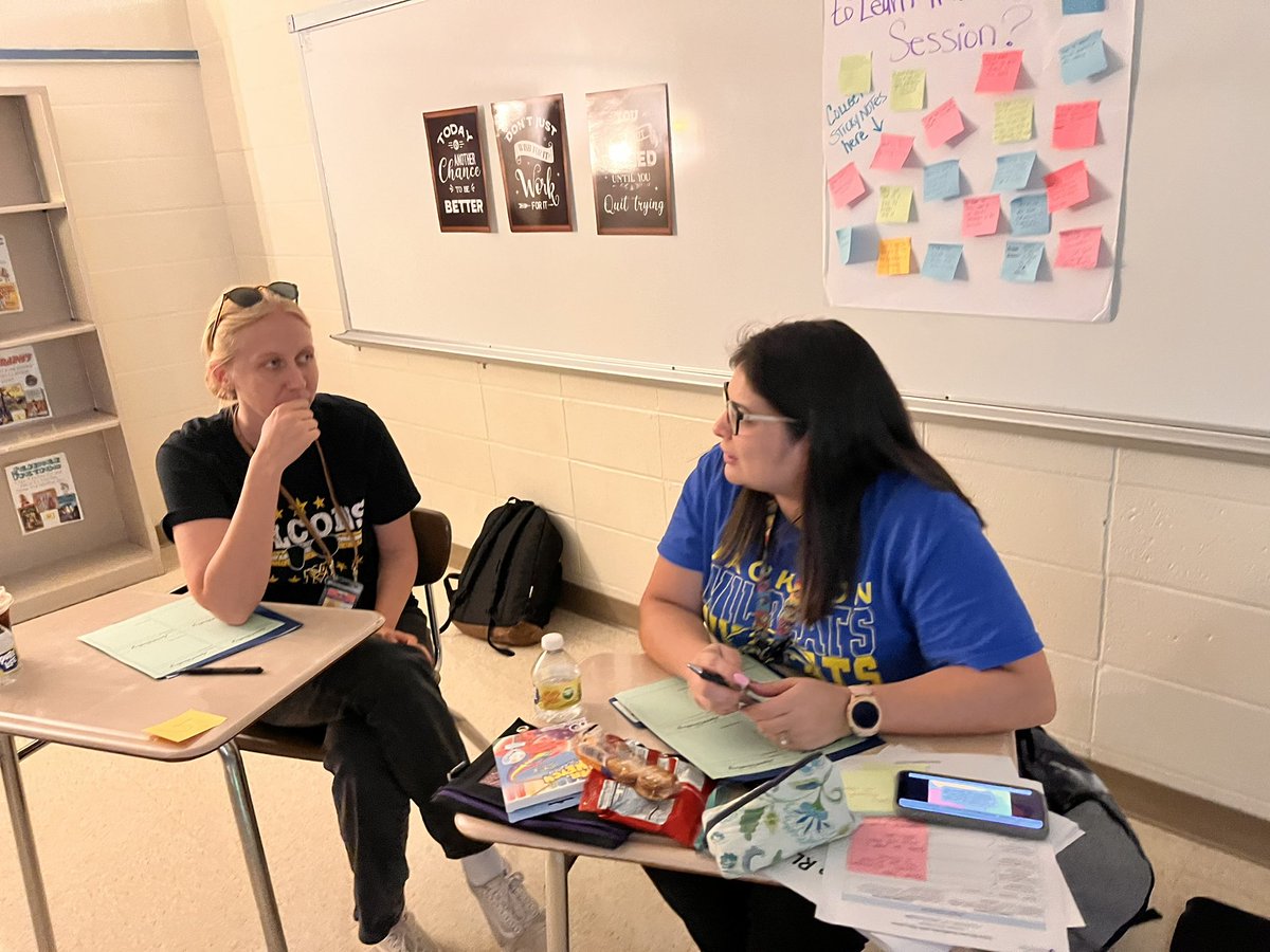 ee_stephie's tweet photo. @PasadenaISD_TX Intermediate ESL teacher team #speedgeeking, sharing successful student-centered activities that engage their #ebnewcomers. Thank you for spending your Friday afternoon #learningandgrowing together! #ebadvocates #nobodybetter @PasadenaML https://t.co/nKJ5FxQspi