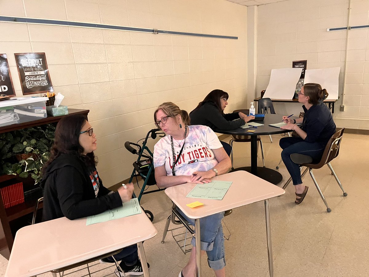 ee_stephie's tweet photo. @PasadenaISD_TX Intermediate ESL teacher team #speedgeeking, sharing successful student-centered activities that engage their #ebnewcomers. Thank you for spending your Friday afternoon #learningandgrowing together! #ebadvocates #nobodybetter @PasadenaML https://t.co/nKJ5FxQspi