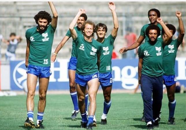 futebol__brazil's tweet photo. #CopadoMundo1982, #Barcelona, #Espanha,1982, #Brasil, #Sócrates, #Falcao #Junior https://t.co/d5YJbtaTt3