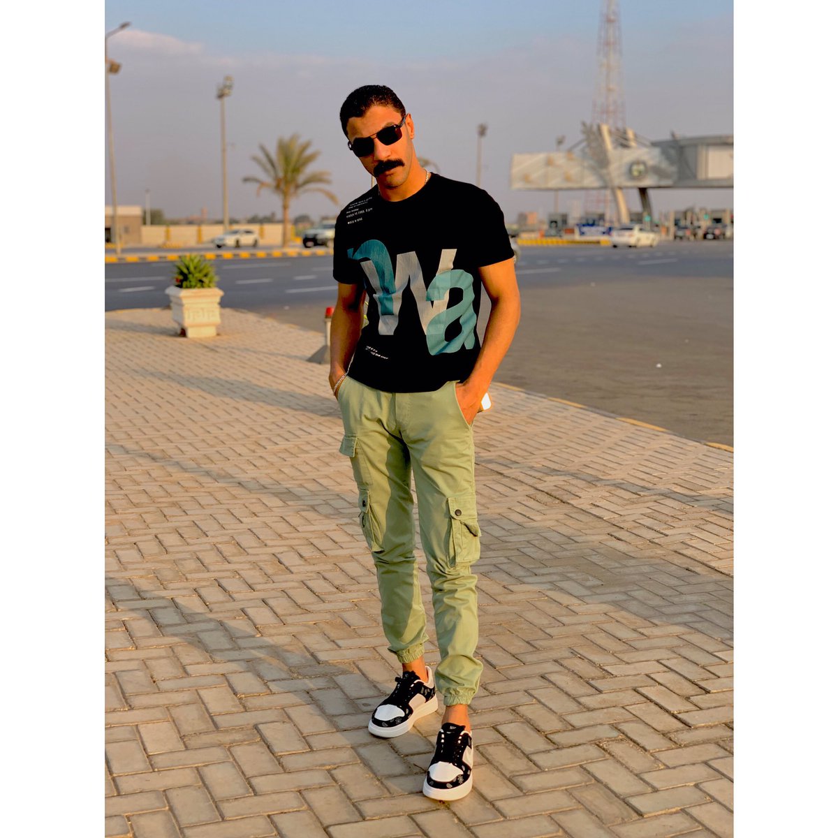 EbrahemElmgrab1's tweet photo. اغيب واسمي باقي🧏 https://t.co/H2YXDL5FLf