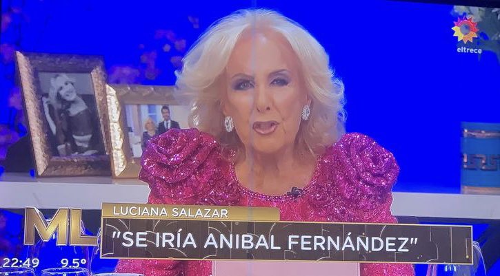 FernandezAnibal's tweet photo. Mi abuela solía decir “maldición de burro, nunca alcanza”. 
Nunca lo entendí… https://t.co/YRW94PVZVw
