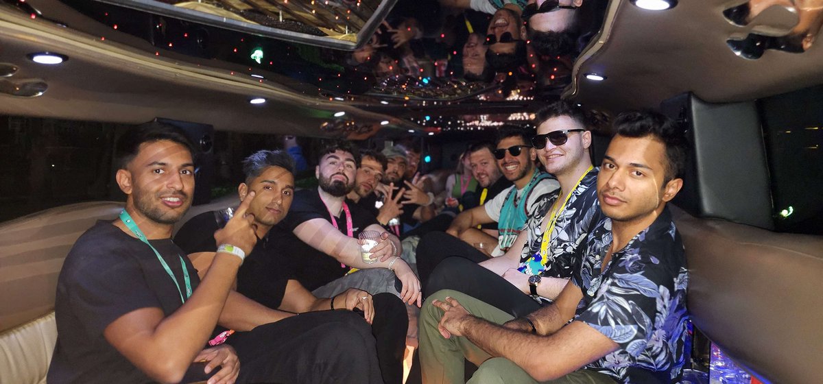 AbyssOSRS's tweet image. Me and all the dawgs