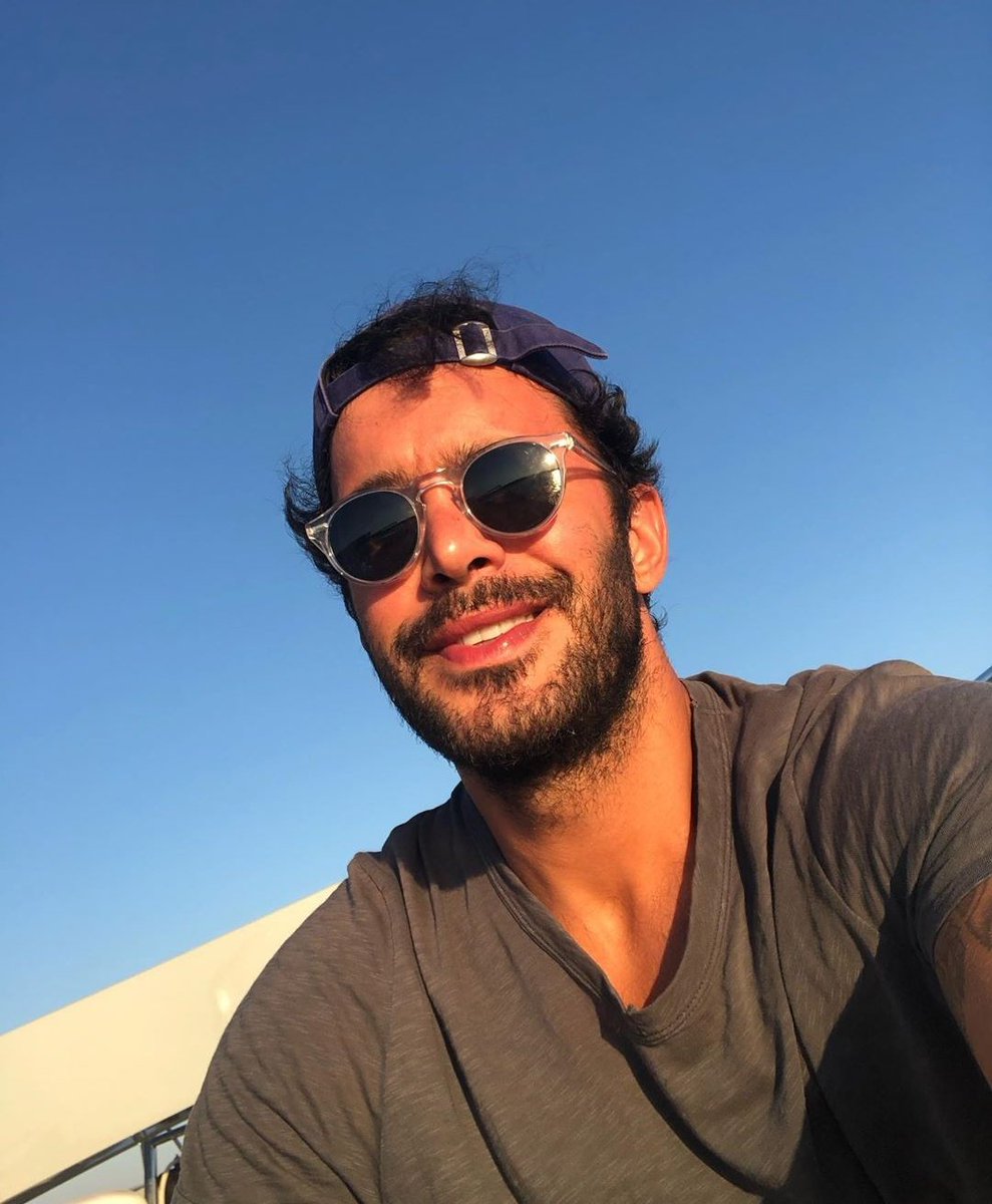 Çünkü, çok seviyorum... 🫶🥂

MutluYıllara BarışArduç