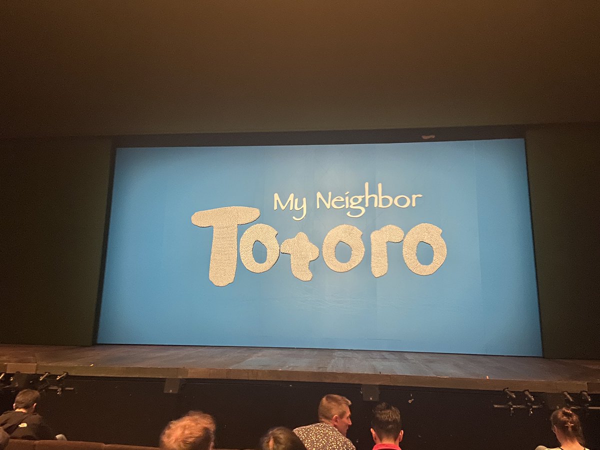 Just seen the first preview of #myneighbourtotoro. It was just perfect - cast, puppeteers, musicians, set designers, writers - absolutely loved it. Put a smile on the face of everyone in the audience #findyourspirit @BarbicanCentre @totoro_show