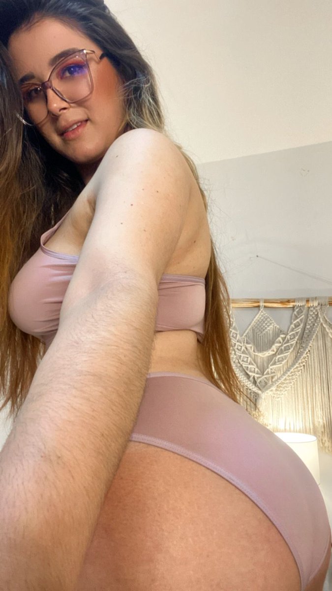 rachelfoss8's tweet photo. It's a wonderful day to visit my store!! 💗💗💗💗https://t.co/Y4D48uWFO0
@ManyVids

#latina #webcamer #contentcreators #LiveStream  #bigass #manyvids #manyvidslatino  #fetish #mvgirl #mvstar  #LatinasCalientes https://t.co/bR1bMPFri9