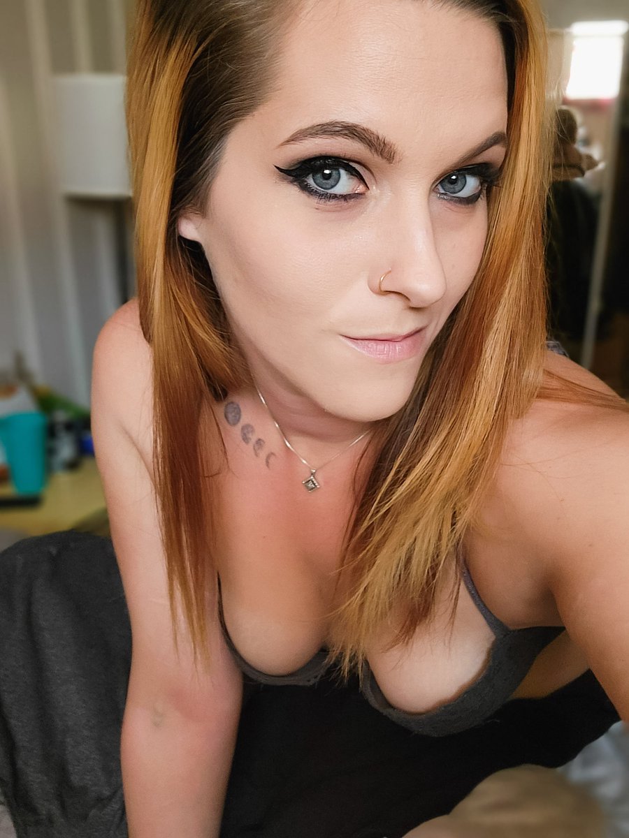 JadeNationOF's tweet photo. Go on... Sub to my new #onlyfans 
It's FREE right now ❤️‍🔥
https://t.co/jFk12EMoVV

#onlyfans #onlyfansgirl #onlyfanspromo #onlyfansfree #milf https://t.co/yr8VswVlSp