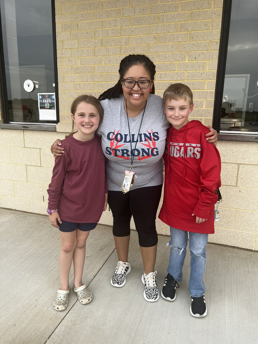 WhitingMs's tweet photo. I just love being a @TomballISD teacher &amp; our Tomball community. 🙌🏼😌❤️ #TomballStrong #HOCO2022 #CollinsStrong https://t.co/C8stJpccWx