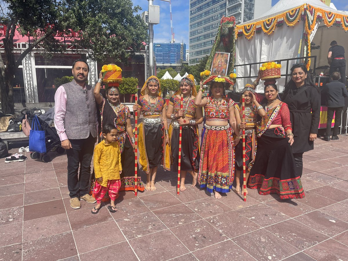 Auckland #Diwali a highlight of the year & real good showcase of Indian heritage, culture & cuisine Thanks Auckland Council & people of NZ for their love & affection for India & Indians @chrisluxonmp @phil_goff @SimeonBrownMP @melissaleemp @ChrisPenknz @Auckland_NZ @IndiainNZ