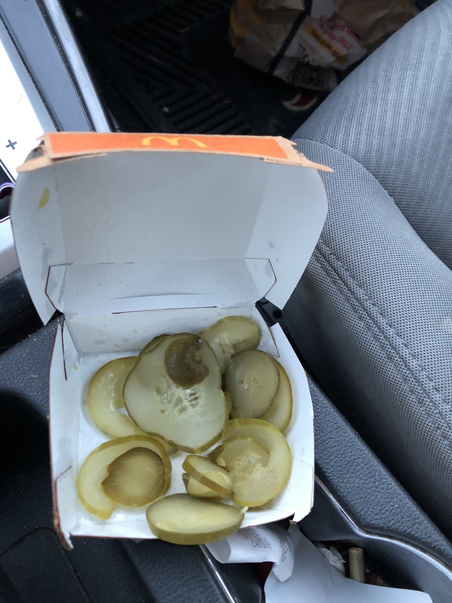 JonHugsThings's tweet photo. Congratulations @McDonalds I didn’t think it was possible to mess an order up this bad. https://t.co/YjgakNyI4s