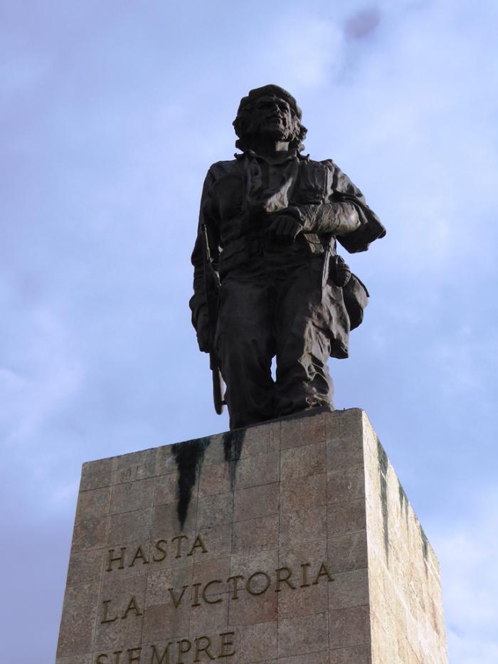 El #Che nos dejó su ejemplo, su internacionalismo, su humildad, su amor a la Patria.
En toda #Cuba 🇨🇺 #CheVive, y nuestra eterna consigna será: ¡Hasta la Victoria Siempre!