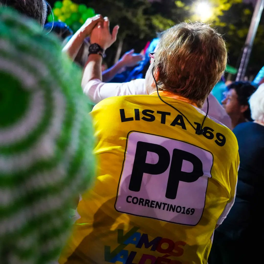 Melimecca's tweet photo. Postales de la fiesta de la primera 🌻🌷compartiendo junto a 23 clubes de abuelos de #ciudaddecorrientes.

Felicitaciones a todo el equipo del Programa Integral de Adultos Mayores (PIAM) que junto al #comitécapital pudimos recibir a 700 adultos mayores, con música y concursos.💛 https://t.co/XJ28b1CwvH