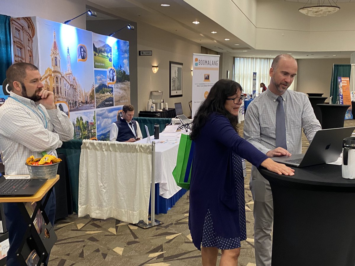 PollyGlotPress's tweet photo. Our #WorldLanguageTeaching profession improves hand-in-hand with the products, services and organizations that support us. Thanks to @FLANC_WorldLang exhibitors @KlettWL @LTILanguageTest @WorldStrides @carnegielearn https://t.co/hc5jxyyQaN
