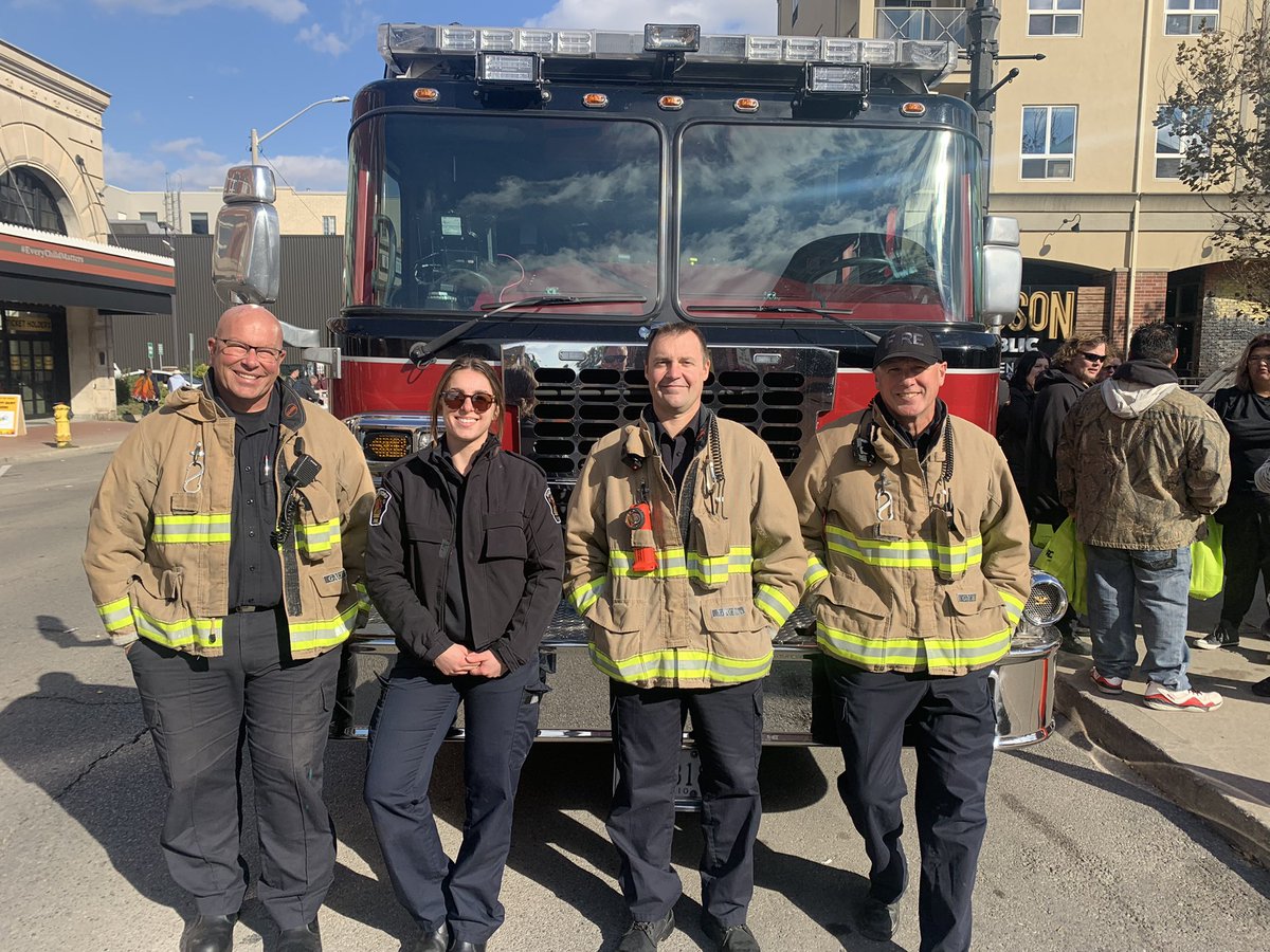 BrantfordFire's tweet photo. Thank-you to all who came out to trick-or-treat at Scare in the Square today! We loved seeing all of your costumes ๐ป
#ScareInTheSquare #Brantford #Community #TrickOrTreat #October #Fall #Event #Educate #EscapePlan #GetLowAndGo https://t.co/HThHVfIlNc