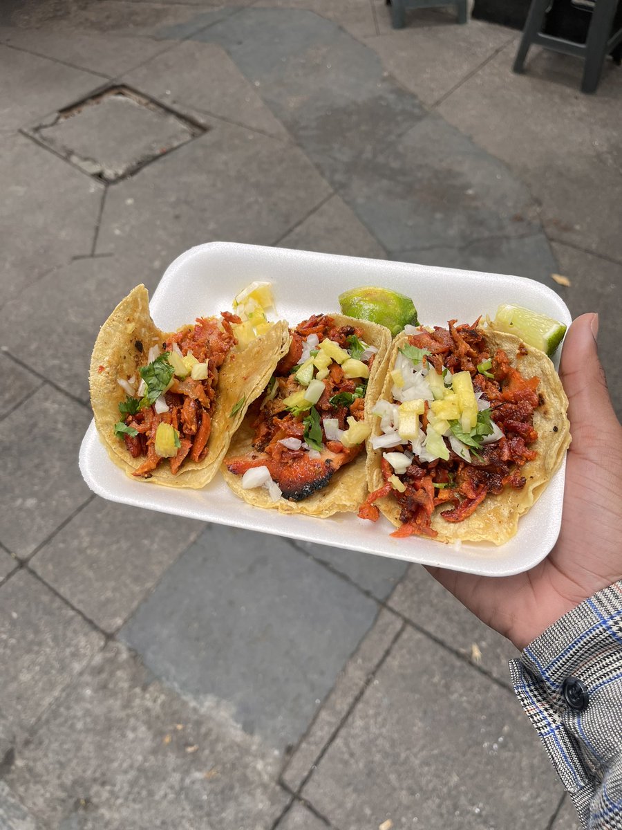 ToogoodMarshall's tweet photo. Mexico City reminds me of Barcelona. I love it here. https://t.co/MylLan7mqa