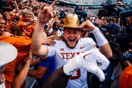 DadePhelan's tweet photo. #TXOUWeekend Great weather. Great game. No 4th quarter press releases. #IYKYK #HookEm https://t.co/jTEbTAb3Re