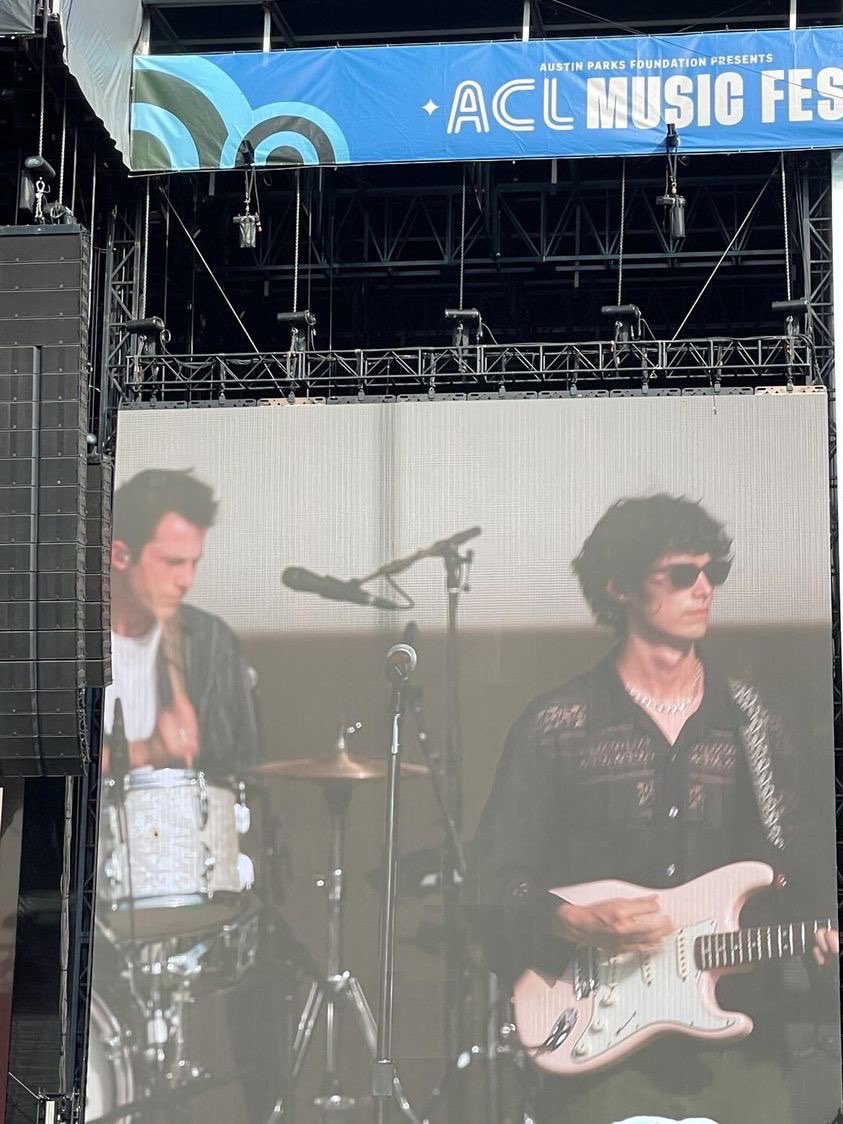 TMTIOLamps's tweet photo. FRONTMAN COLE PRESTON. https://t.co/NHDZjS48cv