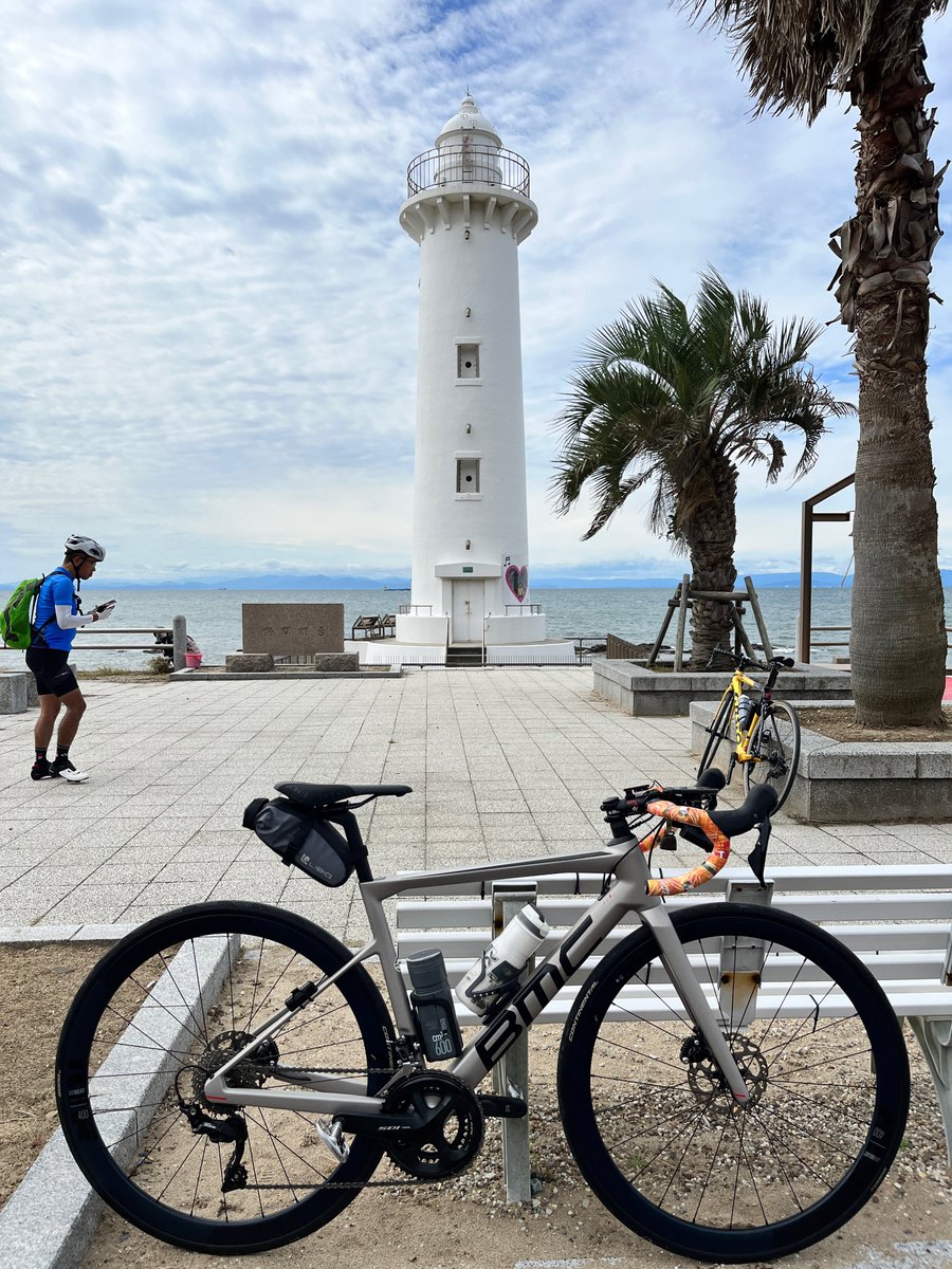 _tossy_'s tweet photo. 年に一度は海沿いを走らなきゃ…的な知多半島。
#ロードバイク #roadbike #BMC #BMCTEAMMACHINE #BMCSLR #BMCTEAMMACHINESLR #CYCOLOGY #サイコロジー #ポタリング #ポタリングフォト https://t.co/r7xqmKQLzb