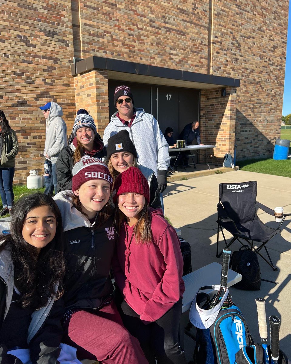 Thank you Mark Gilberts for coming and supporting the tennis girls at the FVC tournament this weekend at Cary Grove <a href="/PRathleticsAD/">Mark Gilbert</a>