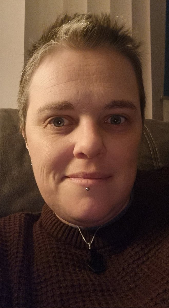 LaurenGNC_Butch's tweet photo. Happy #InternationalLesbianDay
❤️❤️ ❤️❤️ ❤️❤️
#LesbianVisibility
#ButchPride
#ExclusivelySameSexAttracted https://t.co/8eMscWQYaK