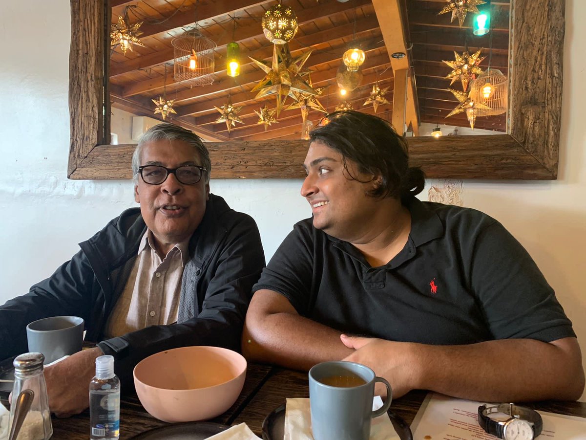 puru_ag's tweet photo. In Nogales, Mexico 
With ⁦@ritwik_agrawal⁩ https://t.co/7x6MPmhOoS