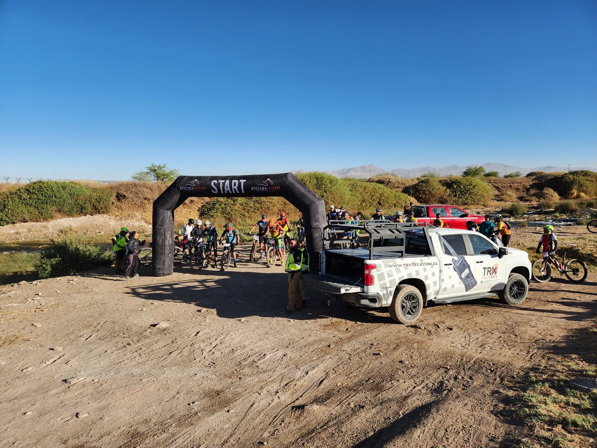 TrxTelecom's tweet photo. Este fin de semana TRX Telecom está presente con el deporte, La Atacama Spirits Extreme MTB Race Serie Pampa necesitaba un robusto sistema de comunicación, y como nos gusta el deporte y los desafíos, dijimos presente.
#AtacamaSpirits #TRXTelecom https://t.co/JaUIFvNkbC