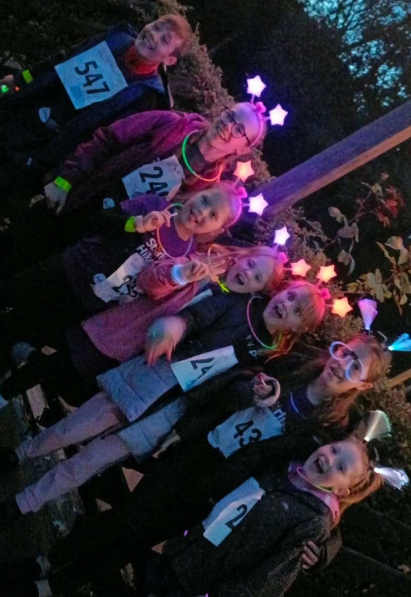 ShellLouise10's tweet image. I couldn't be prouder of my children and their friends walking the 10k Manorlands Starlight Hike, something close to all our hearts ❤️👏 well done to all that walked tonight for such an amazing cause #starlighthike2022 #soproud