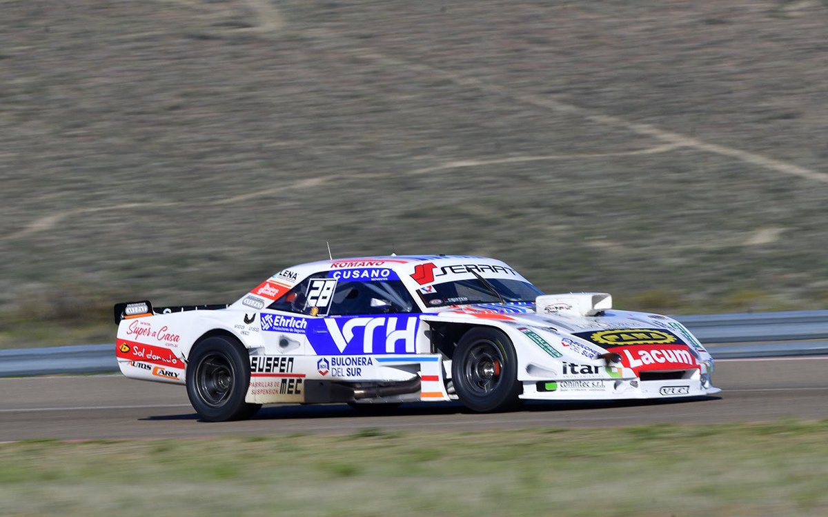 LucasPanarotti's tweet photo. 🙌🏼 Algunas del sábado en Comodoro Rivadavia junto al #PanaSport 
Un toque en la serie nos dejo sin chances en la largada, pero vamos a dar pelea en la final 💪🏼
-
#LP28 | #TCPista https://t.co/Y3KxYo1zGA