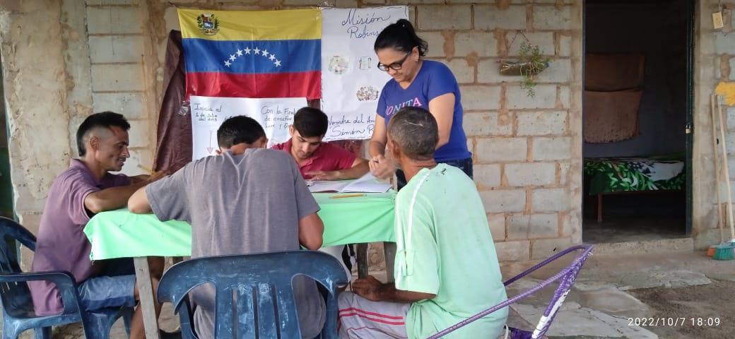 MisionrobinsonC's tweet photo. La Cañada de Urdaneta, Parroquia Chiquinquirá
@_LaAvanzadora @NicolasMaduro @dcabellor @delcyrodriguezv @DamelisChavez @yeritzonpsuv @MervinMaldonad0 @RobinsonZulia @nervasanchez23 @dorelisecheto https://t.co/AAt0jf9wtT