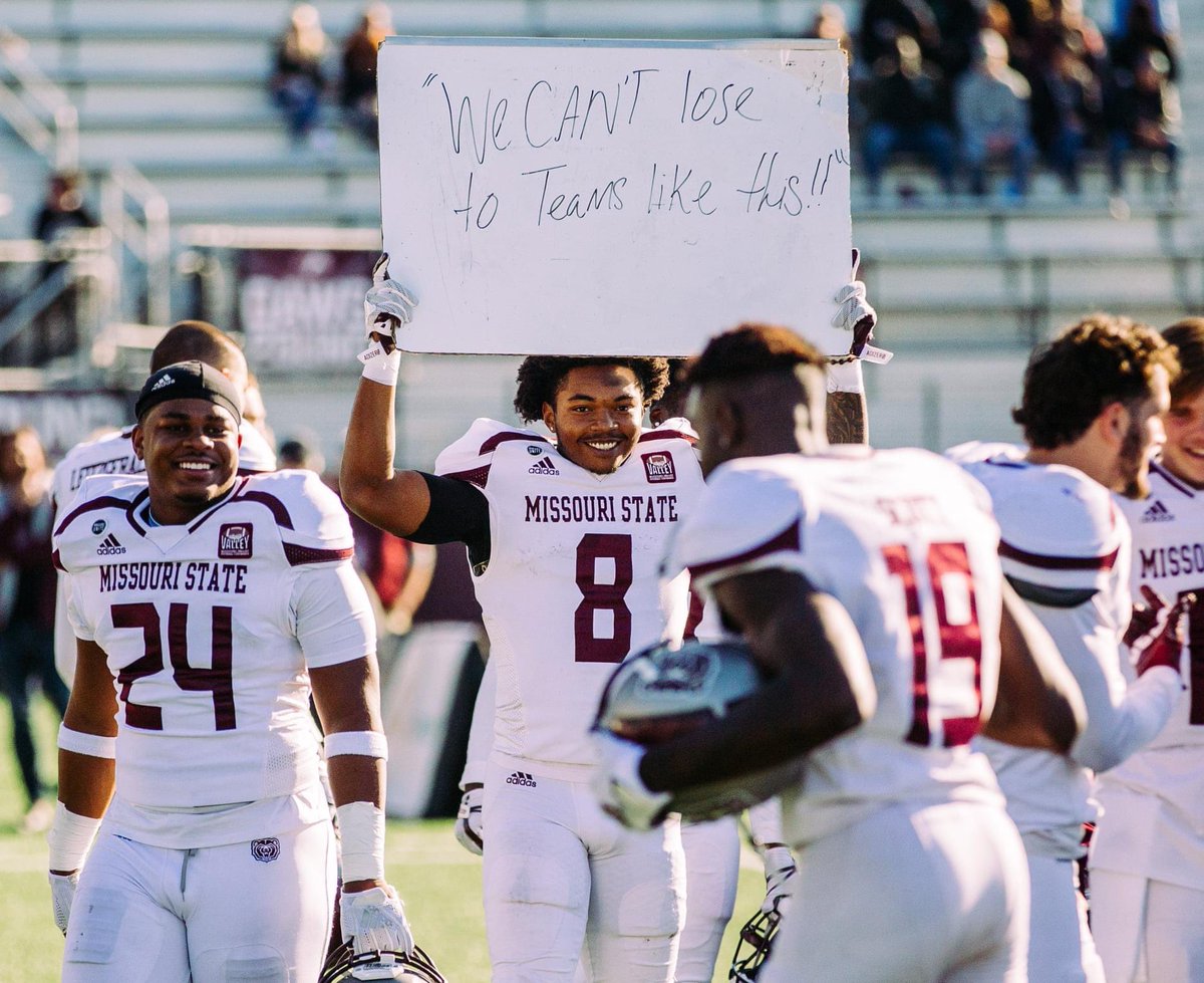 brianmmunoz's tweet photo. Presented without comment. #Salukis https://t.co/tn6z4JR5NG