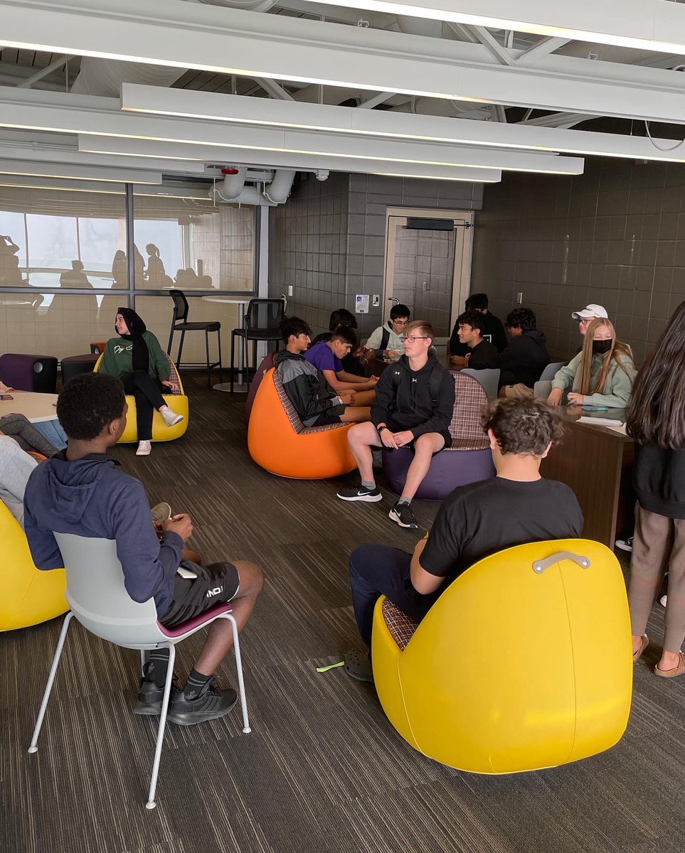WaukeeFBLA's tweet photo. We had a great chapter meeting last Thursday, filled with super fun activities! We had a raffle for super cool FBLA merch, discussed important information and announcements, and had a mini lesson over Parliamentary Procedure! Our color groups even got to make their own motion! https://t.co/7kUssp2gkE