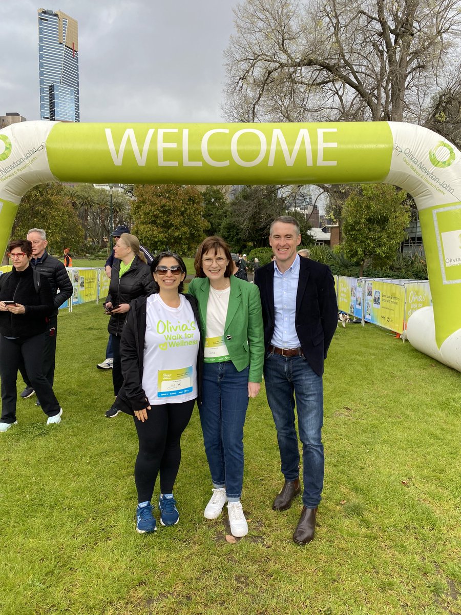Remembering Olivia, her generosity, talent, compassion and the enduring legacy of the ONJ Cancer Wellness & Research Centre at Olivia’s Walk for Wellness. 💚💚💚 ⁦@Austin_Health⁩ ⁦@ONJCancerCentre⁩ ⁦@ONJCRI⁩