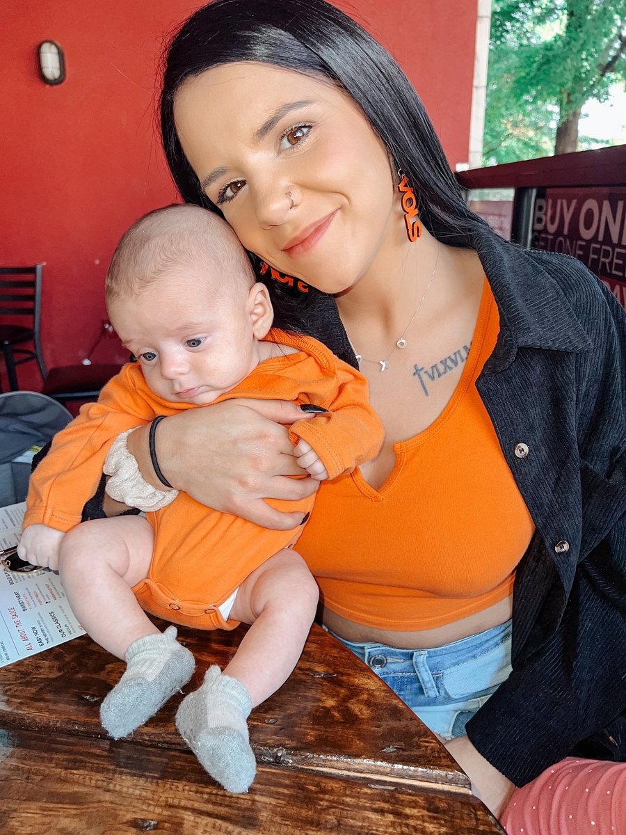 caitnoelleault's tweet photo. #Vols are so back 🍊 #TENNvsLSU @Vol_Football @Vol_Sports https://t.co/6MexarHTHU
