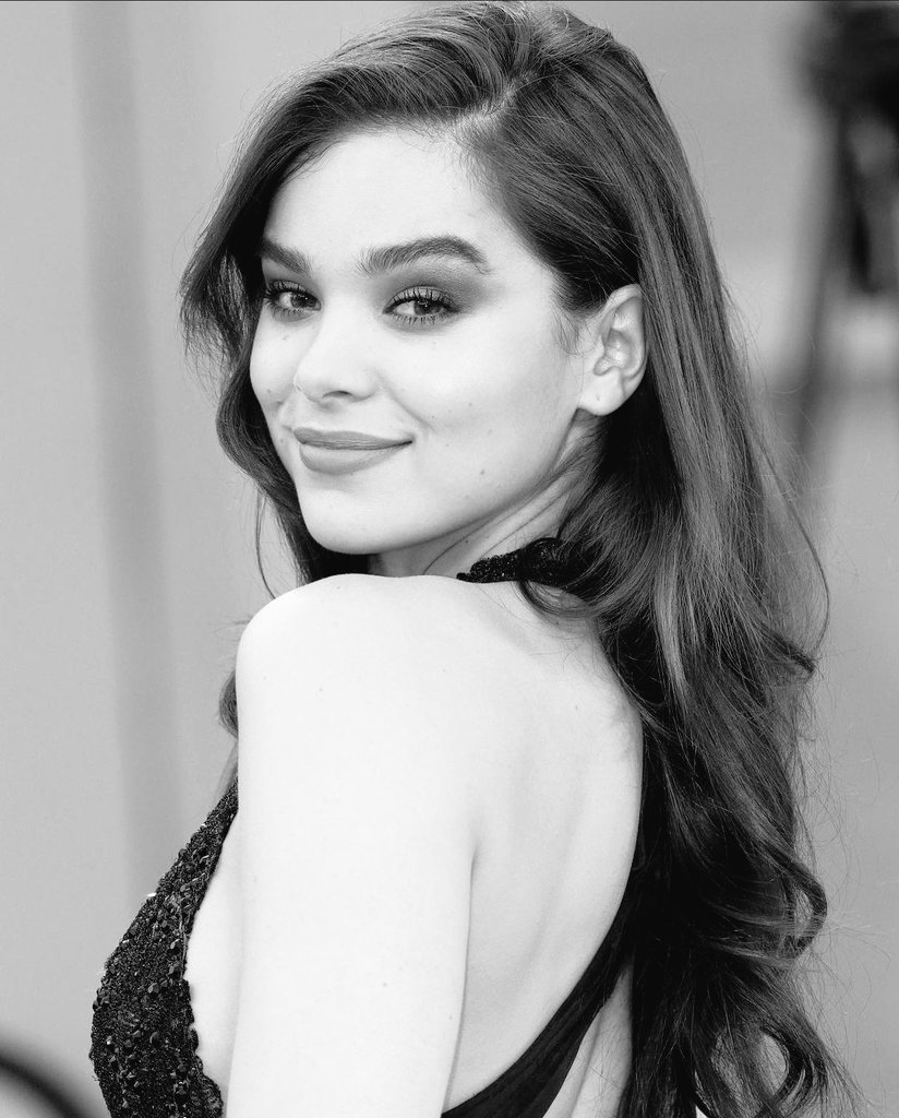 hola gente hermosa yo soy Fer de chile y sigo a hailee desde este año, quiero decir que es sido super lindo ser parte de steinfam <3 kate y emily D mis favs, i love you's mi cancion favorita, para lo que necesiten hablar aquí estoy ily❣️💕 (stream coast ) 💙#IntegracionHaizer