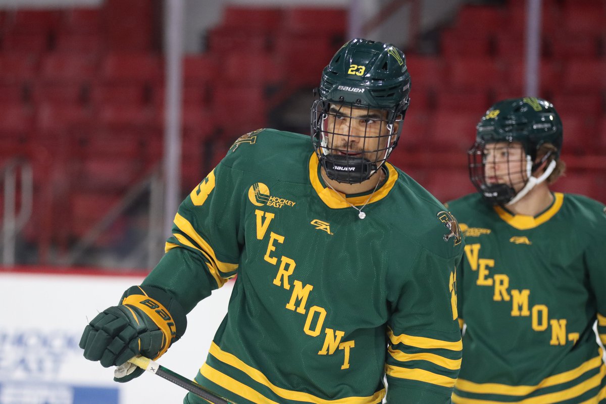 UVM Men's Hockey tweet media