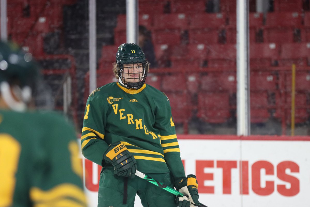 Tap the glass if you're ready to go!
Xavier Henry (<a href="/Chiefs_Hockey/">Chilliwack Chiefs</a>) set to make collegiate debut.
#GutHockey