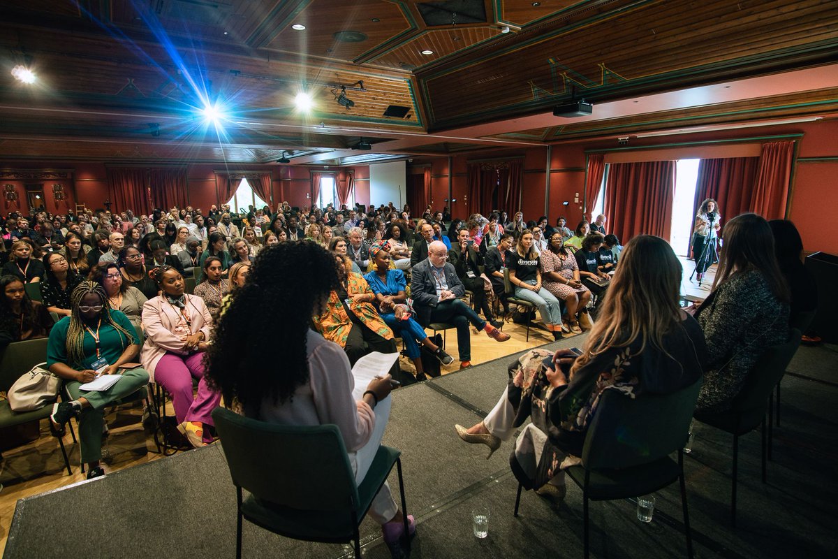 Eva Fabry @w4techEU tweet media