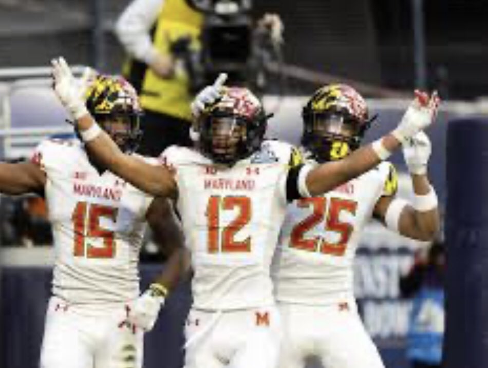 Rahkeith12's tweet photo. thankful and blessed to receive my first offer from the university of maryland @CoachThomas_14 @jibrillefewell @exchangecamps @coachlocks @SWiltfong247 @fbuallamerican @SC_DBGROUP @CarolinaXposure
@RefinedShs @vikings https://t.co/Hqbn43EHKA