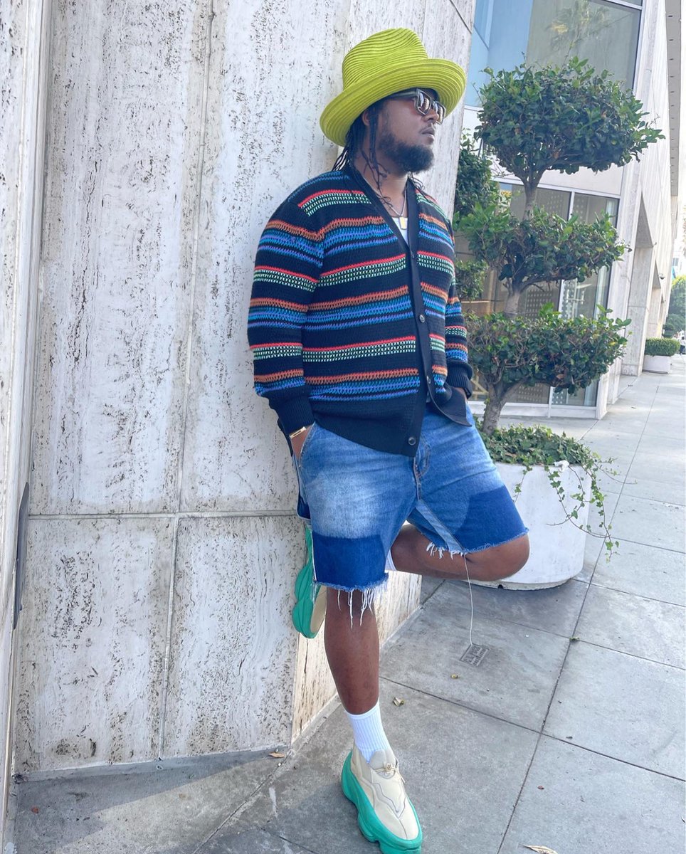 TheWyattReport's tweet photo. “Touchdown off the juicy plane.  Cranberry grape, Bottega boots and chain. I drip good, but I don’t leave a stain”
-MAR. https://t.co/5Tz0VcnzqO