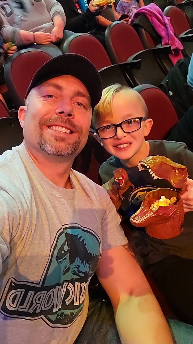 Dawgpound80's tweet photo. Joey
#JURASSICWORLDLIVETOUR https://t.co/Xh2DxB7Pdl