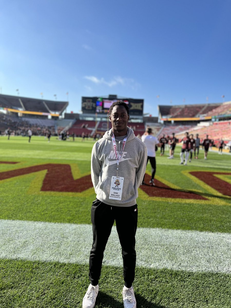 After a great conversation with <a href="/DerekHoodjer/">Derek Hoodjer</a> I am blessed to have received a PWO from Iowa State!! Thank you for the opportunity! <a href="/CycloneFB/">Iowa State Football</a> 🌪️🌪️