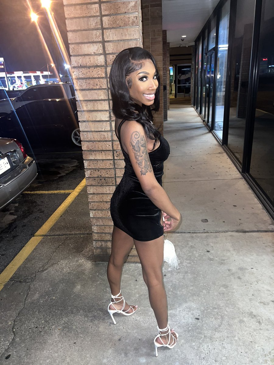 lovee_ro's tweet photo. Don’t push ya luck, im just like ya credit BAD AF…🖤 https://t.co/QTQwBwjyWm