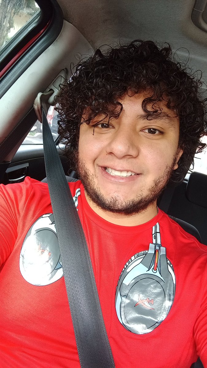 Gochini7's tweet photo. Es la primera vez que recibo algo de una marca como HyperX ❤️#hyperxacademy
So grateful 🤍 @AcMexEsports @HyperXLatam https://t.co/hzk4VMxjKC