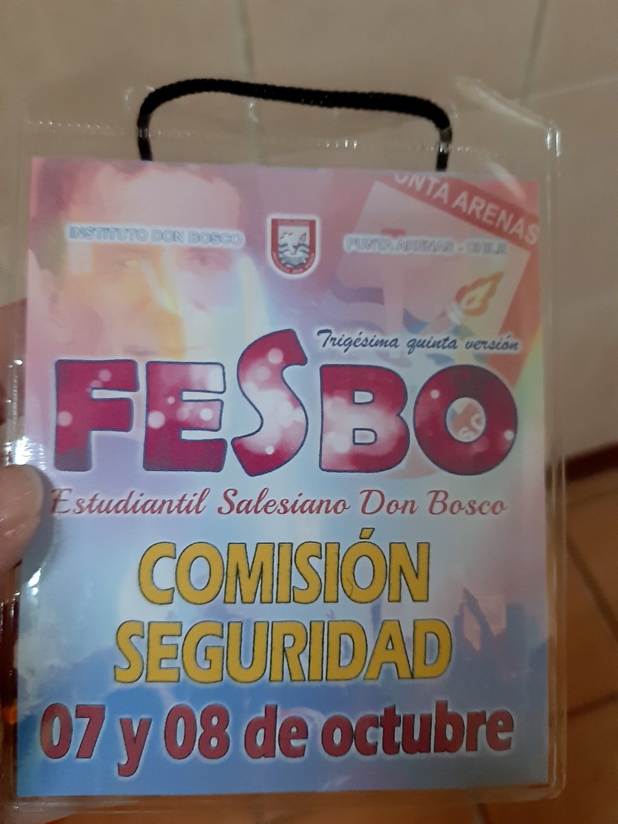 irisjeanetteG's tweet photo. Aquí de comisión✌🤗 #Fesbo #Puq https://t.co/6FCEUlkMAj