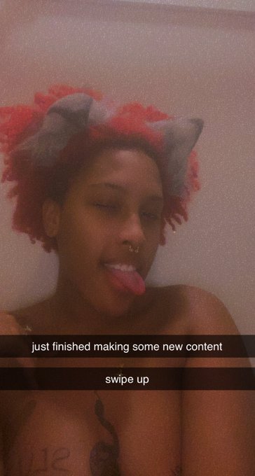 #horny https://t.co/eGGgnBPPLz<a href="/tag/horny"class="tags">#horny</a>