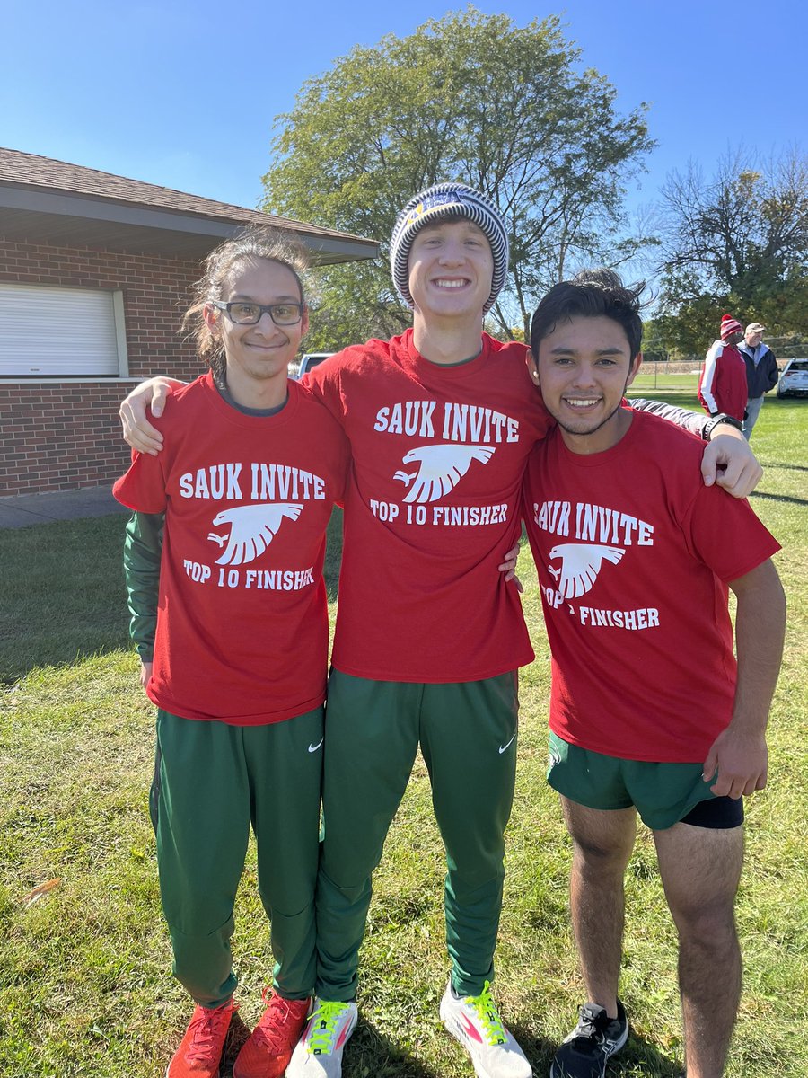 Kylie Von Schnase takes 2nd in Women’s and Zander Ward 3rd in Men’s Cross Country events today at Sauk Valley CC Invite. Gretchen Strathman takes 9th and the mens team of Thomas Gil, Josue Huerta, Tony Suarez, Andrew Neumann and Ward take second. 👍💪 #KishProud #KishPride