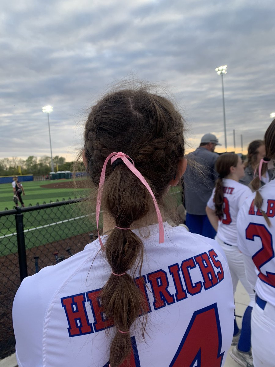 KSNitro18's tweet photo. hair bows for depression, breast cancer, &amp; infant loss awareness 💚💗💙 https://t.co/o53nEz46Wt