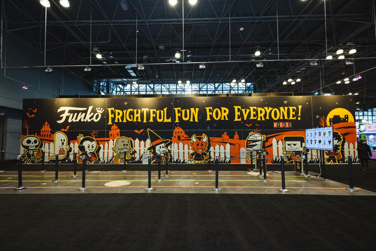 OriginalFunko's tweet photo. That's it for Day 3! Thanks to all the Funatics who visited Frightmare on Fun Street today! Hope you had a spooky time! #Funko #FunkoNYCC #NYCC2022 https://t.co/3W3jL1Ijwo
