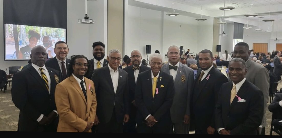 ⁦<a href="/NorfolkAlphas/">Alpha Phi Lambda Chapter</a>⁩ in the house at the NAACP Life Membership and Freedom Fund Banquet.