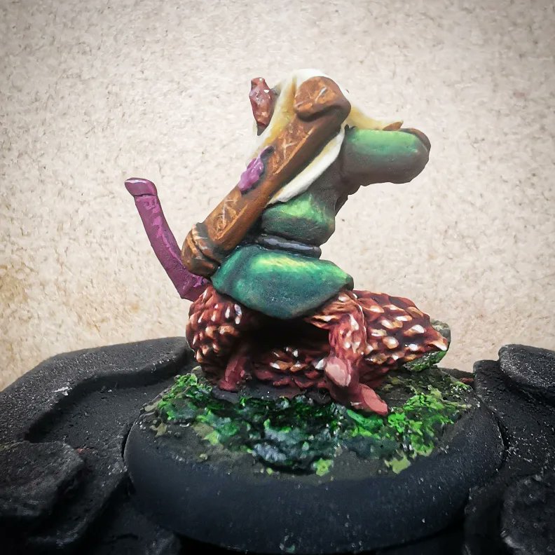 BurzLug's tweet photo. Hello everybody, it's the week-end again. meaning it's time to not do any chores and paint minis instead. #burrowsandbadgers https://t.co/mLeCduNJEe