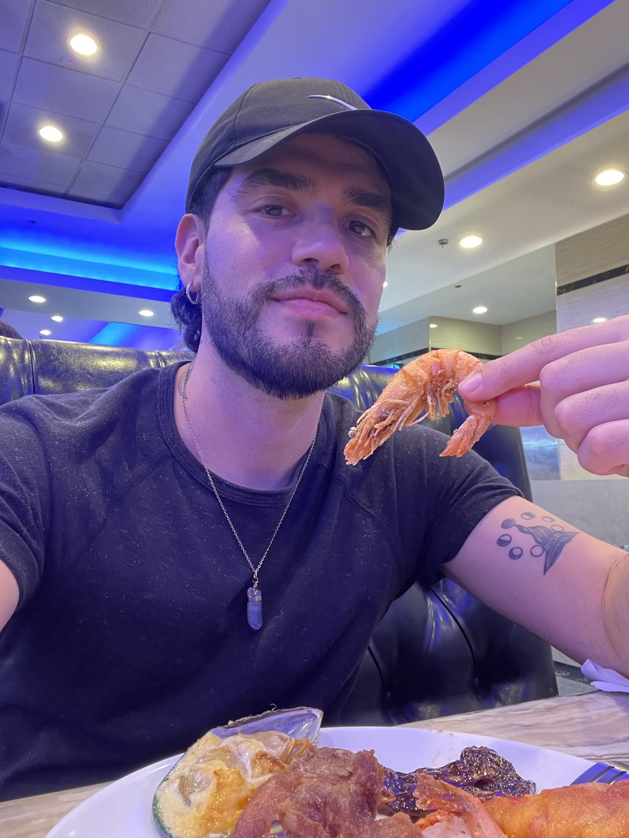 Ricky Odriosola on Twitter "chinese seafood buffets have my whole heart"